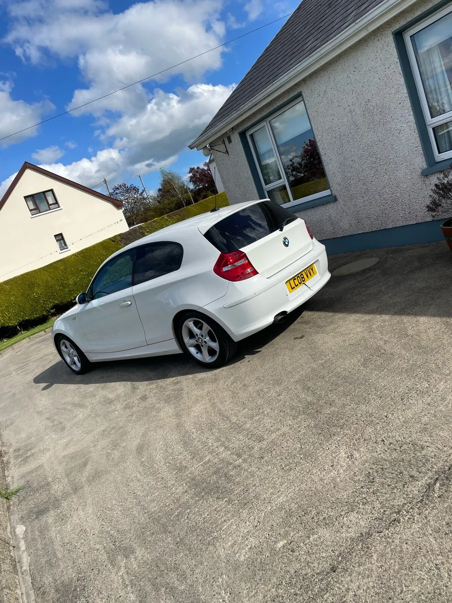 BMW Series 1 - Image 2