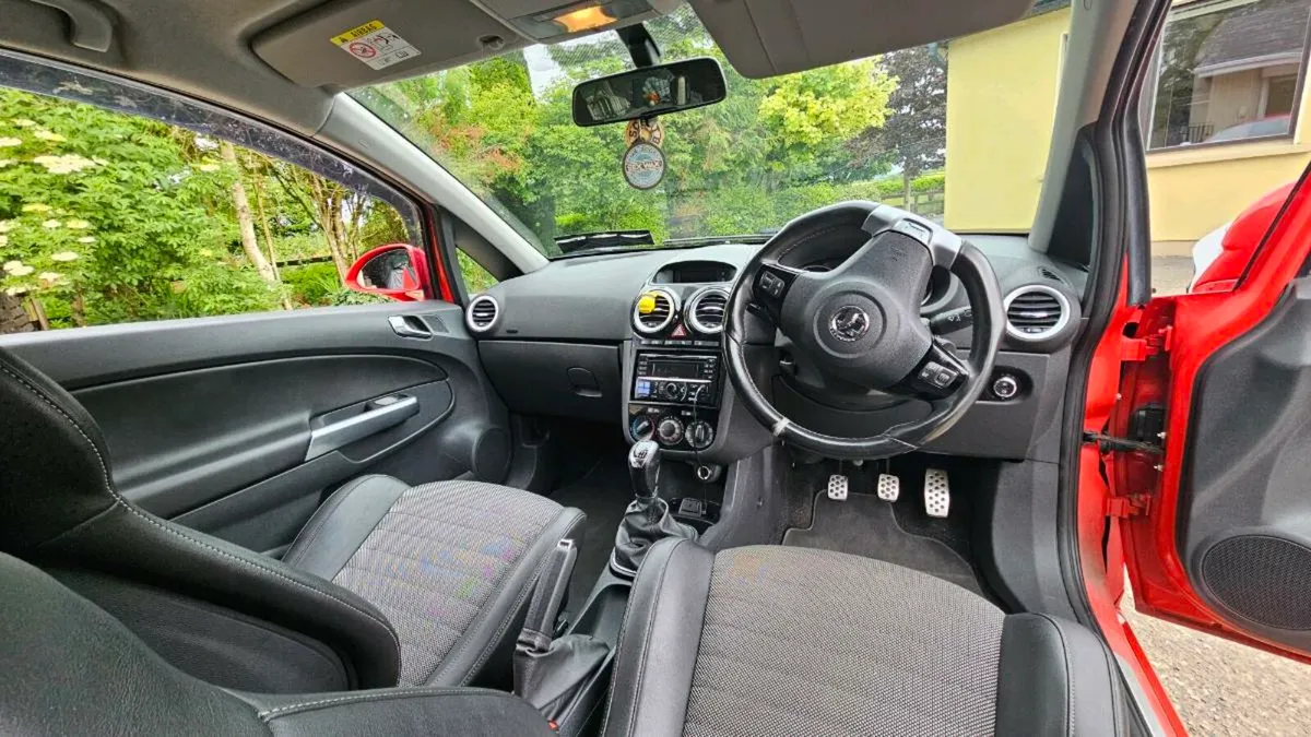 2014 Corsa Vxr - Image 2