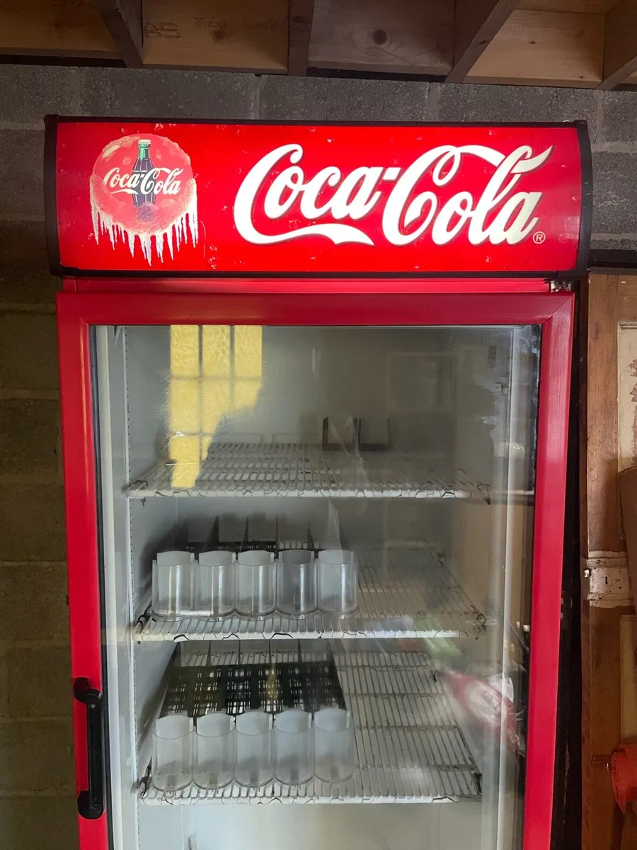 Large Coca Cola Drinks Fridge - Image 3