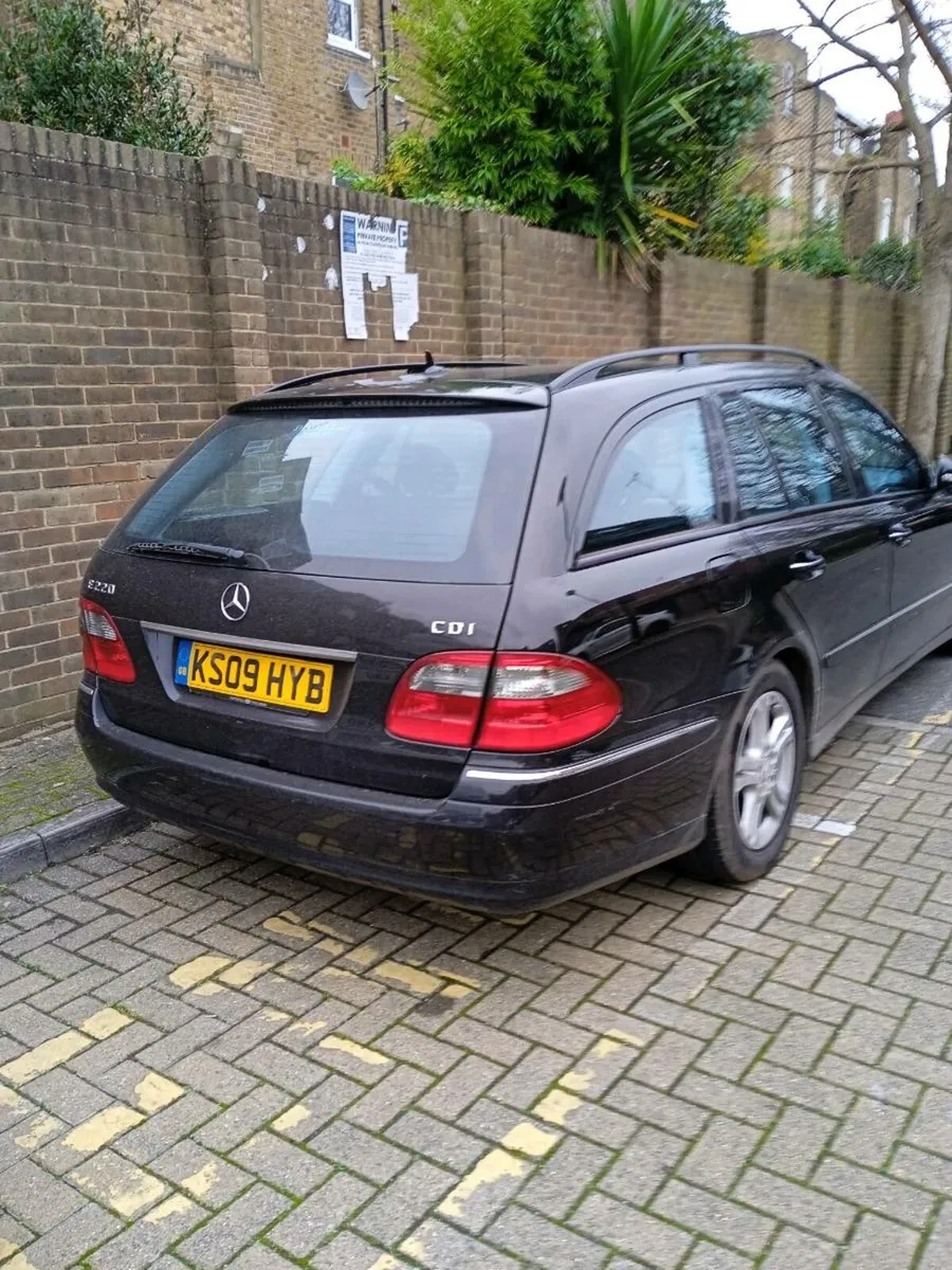 09 Mercedes e220 cdi Estate - Image 4
