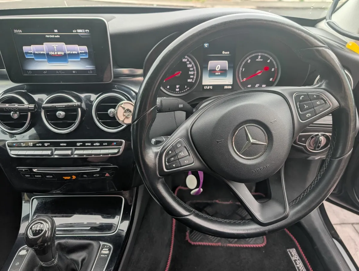 Mercedes-Benz C-Class 2015 - Image 2