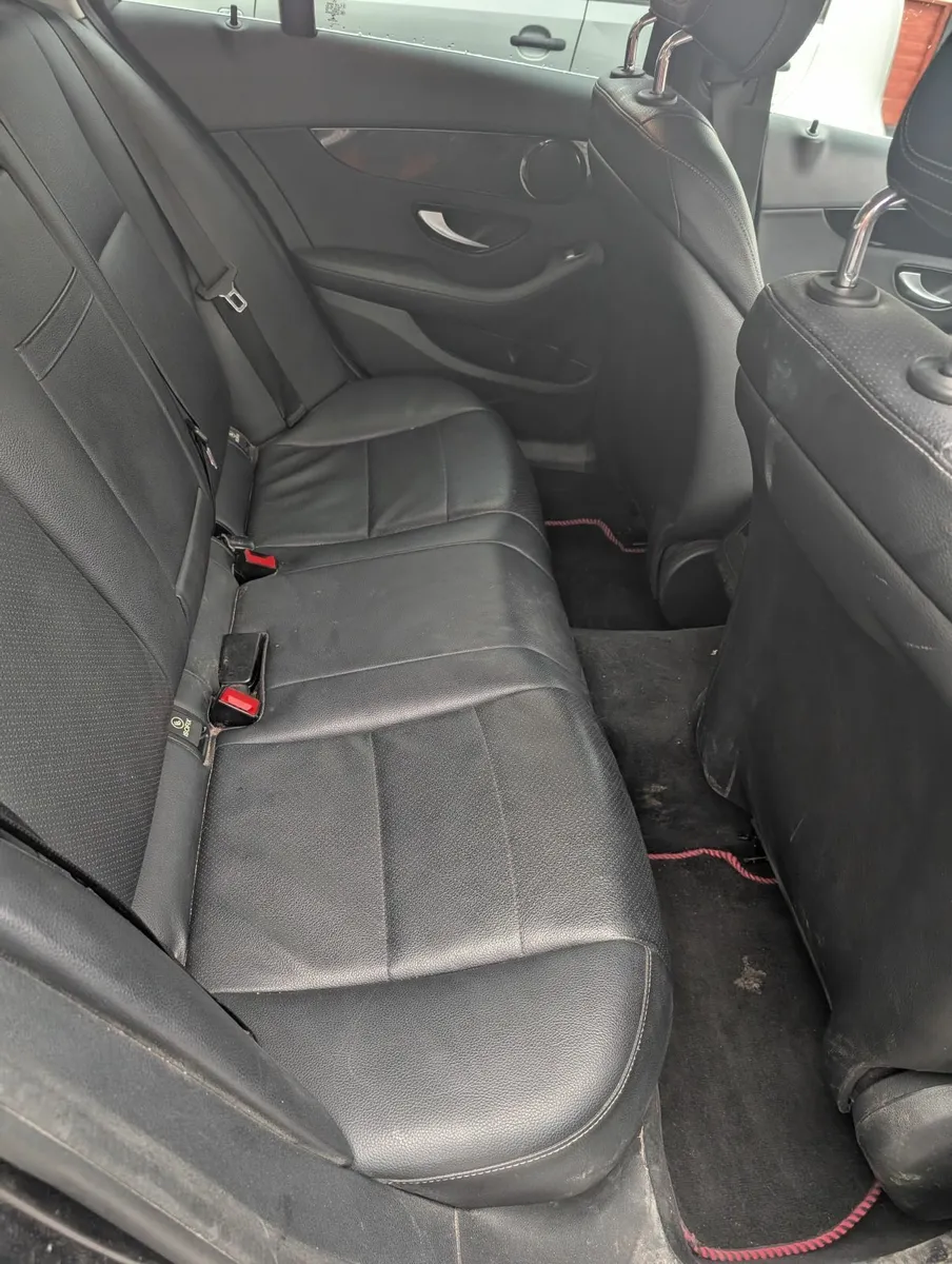 Mercedes-Benz C-Class 2015 - Image 4