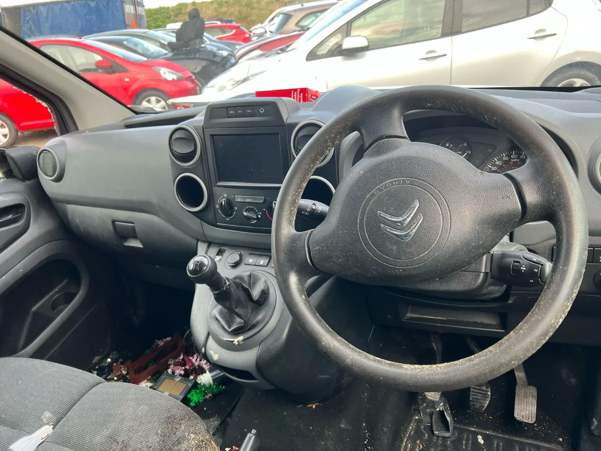 2017 Citroen Berlingo 1.6 Diesel Drive Away - Image 4