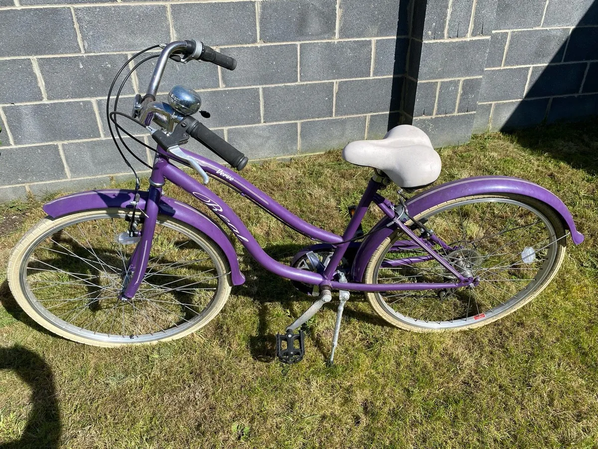 Ladies bicycle - Image 2