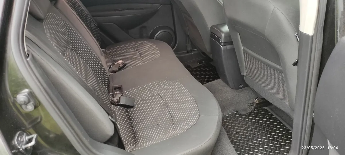 Nissan Qashqai 2008 - Image 3