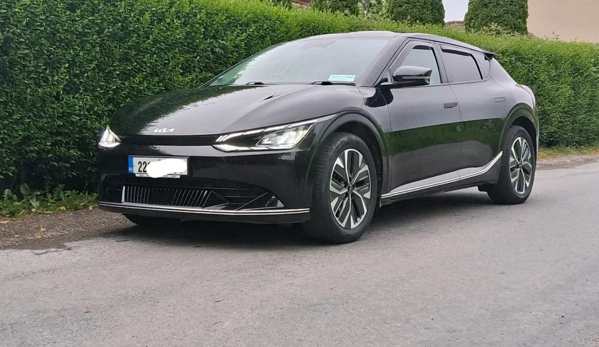 2022 KIA EV6, DRIVE HOME, LIGHT DAMAGE - Image 1