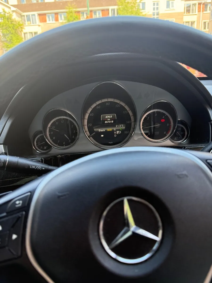 Mercedes-Benz E220 2012 high spec  7speed new NCT - Image 4