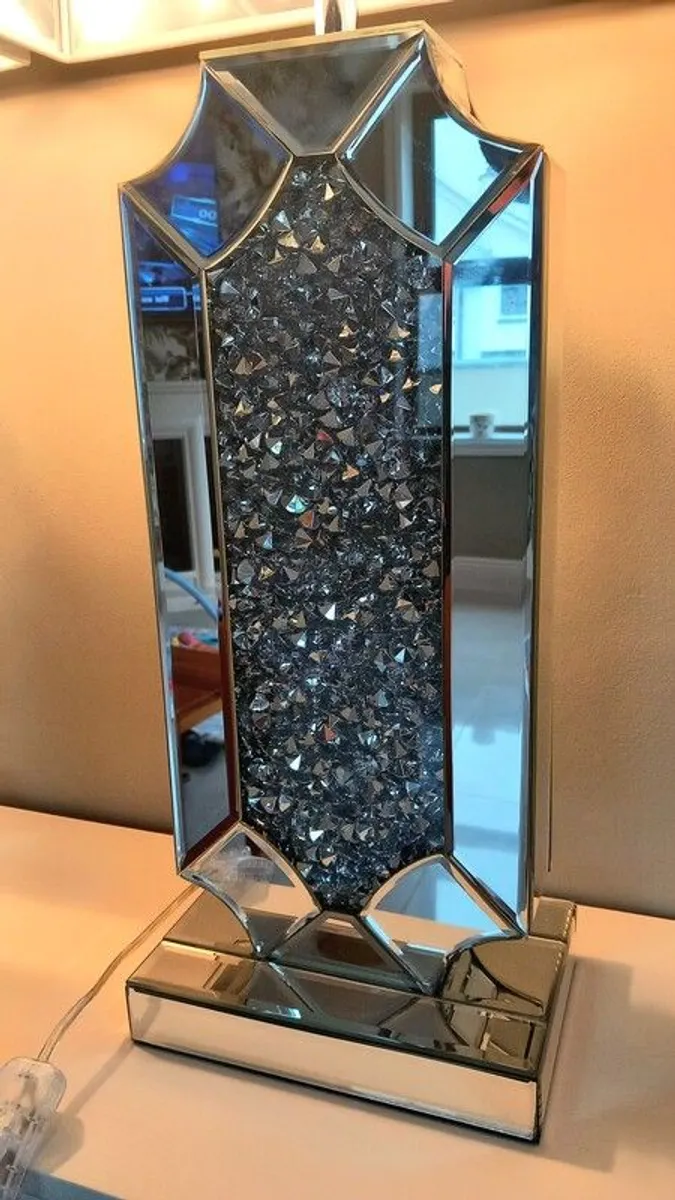 Crushed Diamond Table Lamp - Image 3