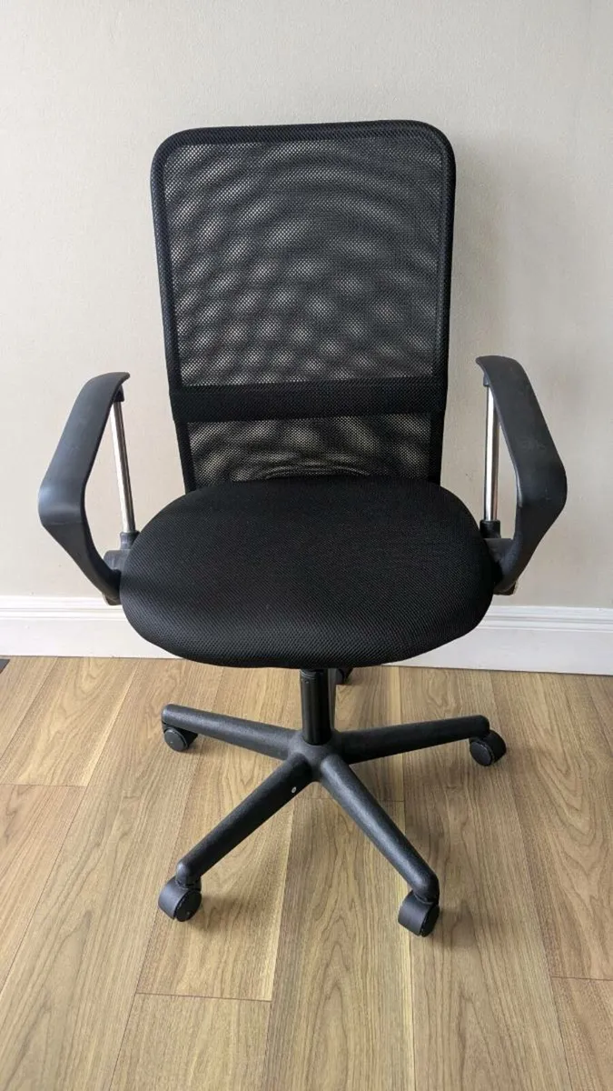 Office chair - Image 2