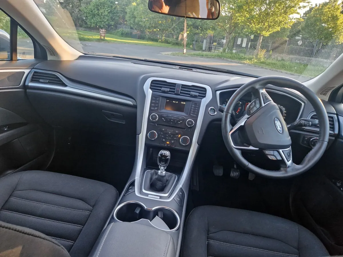 Ford Mondeo 2017 - Image 2