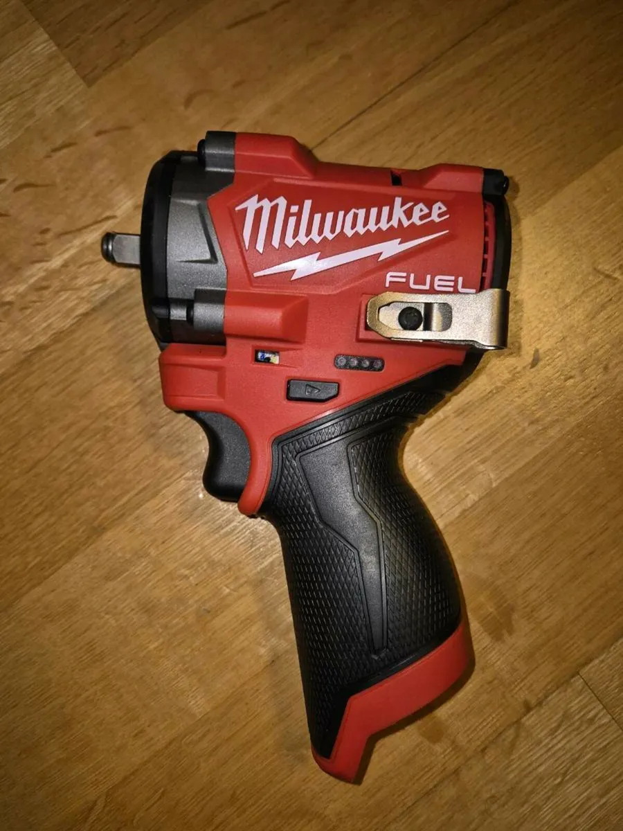 Milwaukee M12 Fuel Gen3 Stubby 3/8' Wrench Body - Image 1