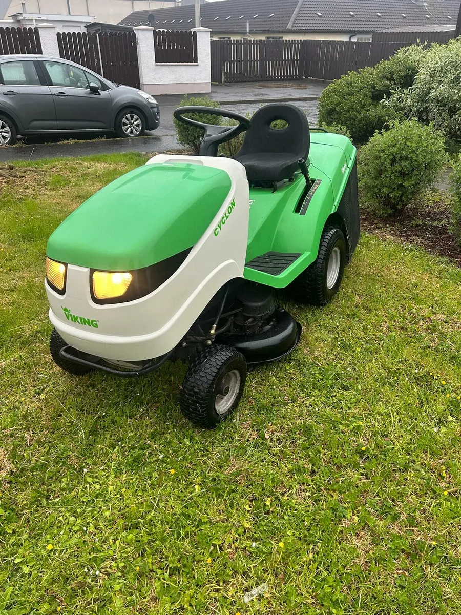 Viking ride on lawnmower - Image 3