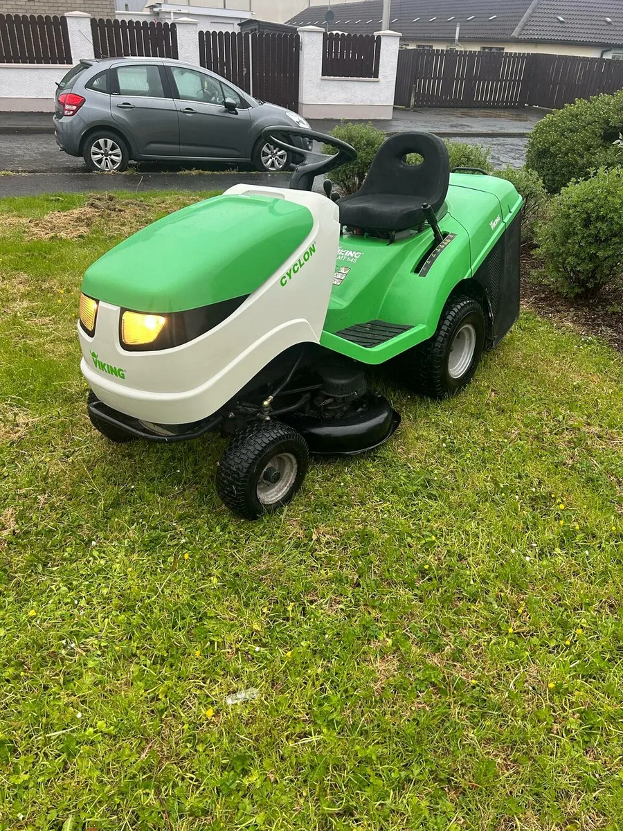 Viking ride on lawnmower - Image 4