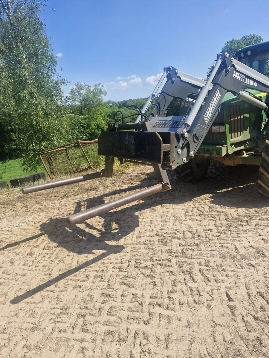 Bale handler - Image 2