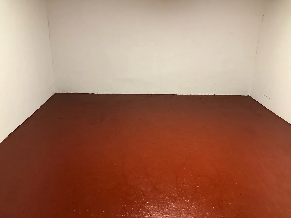 storage unit - Image 2