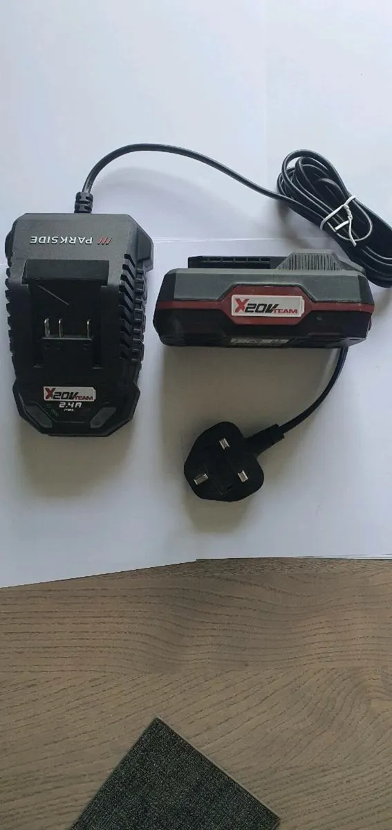 Parkside Battery / Charger - Image 3