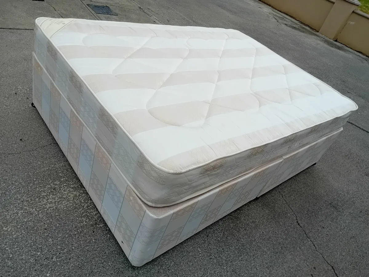 Divan double bed - Image 1