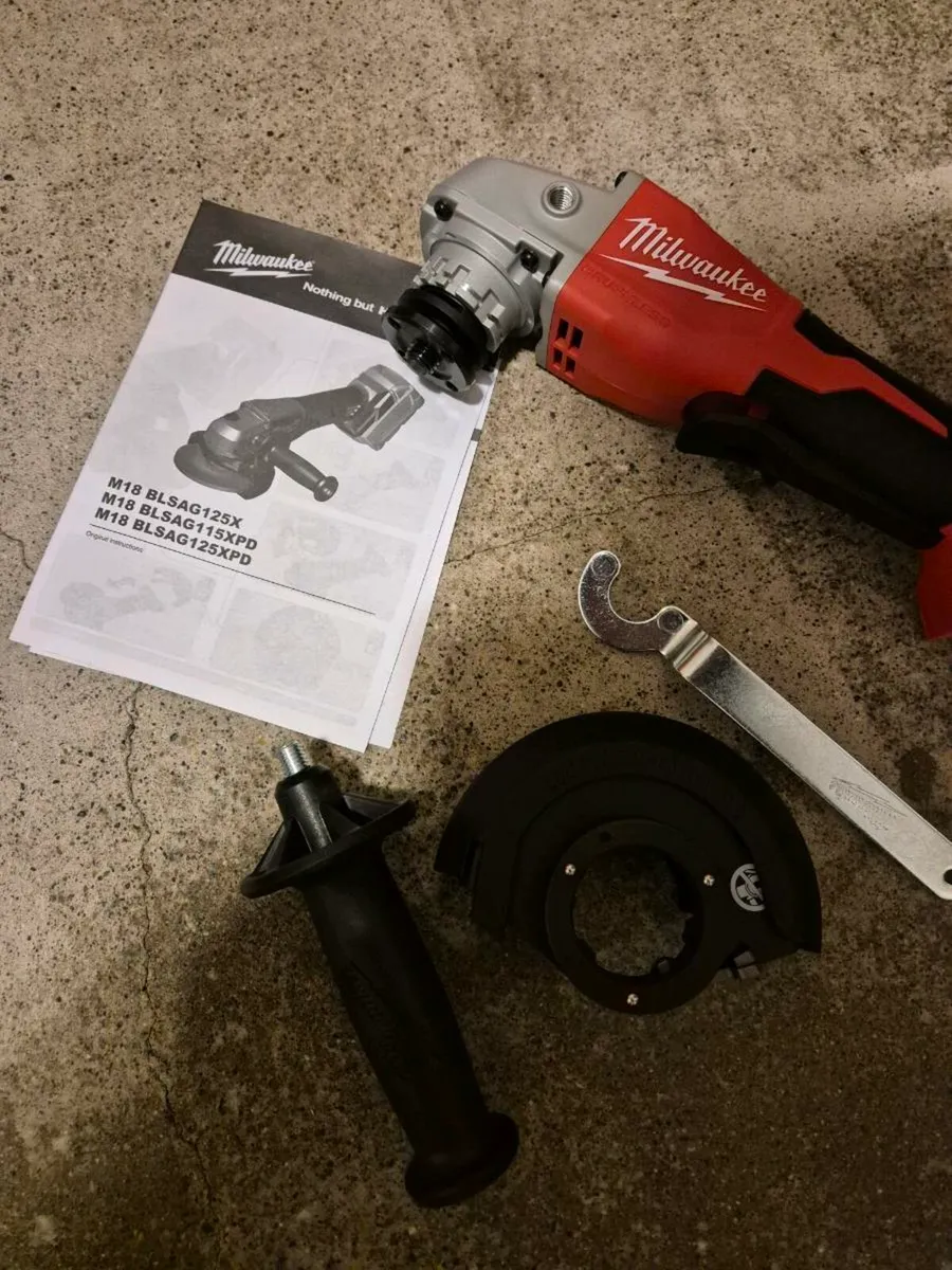 Milwaukee M18 Brushless Angle Grinder Body - Image 2