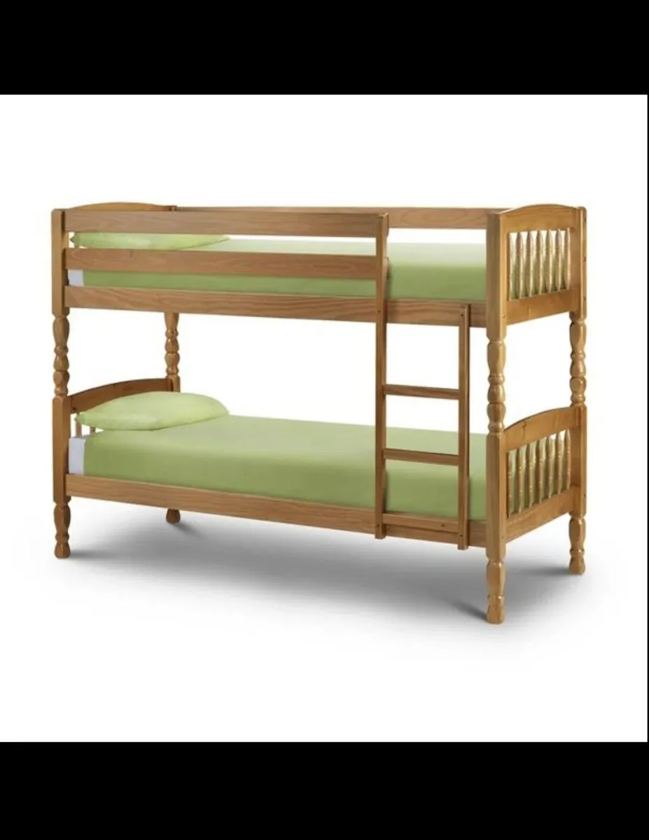Kids bunk bed and mattresses - Image 1