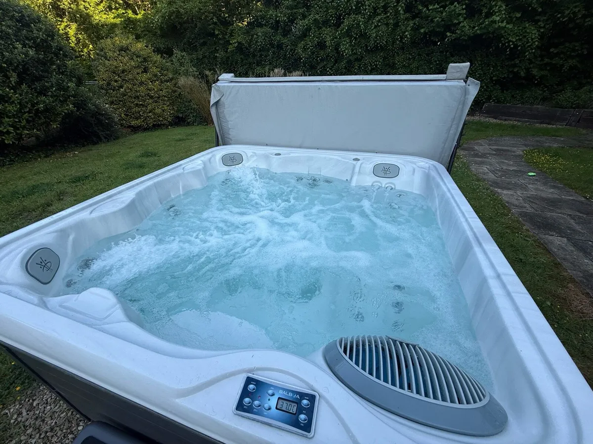 Hot tub - Image 3