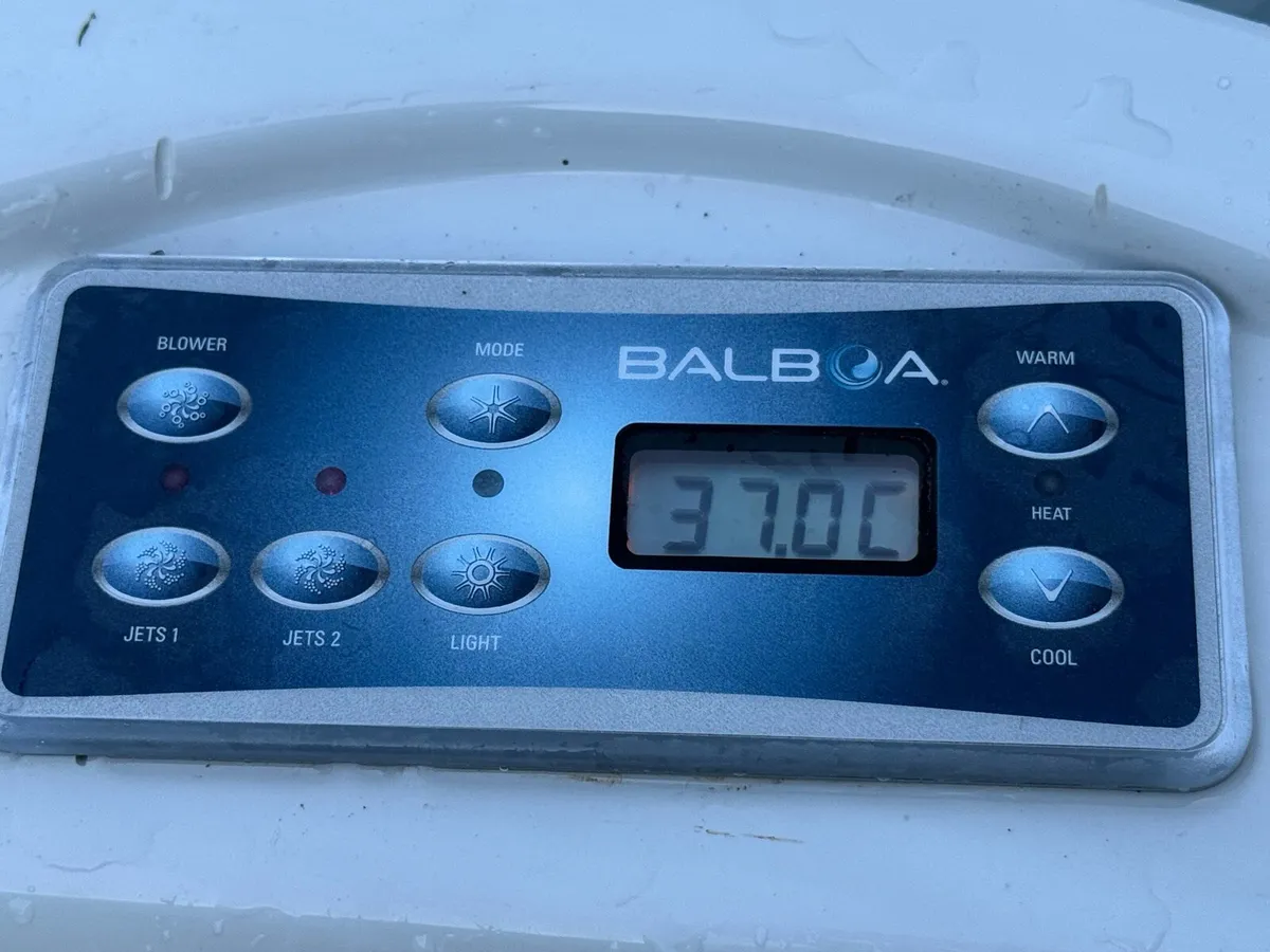 Hot tub - Image 4