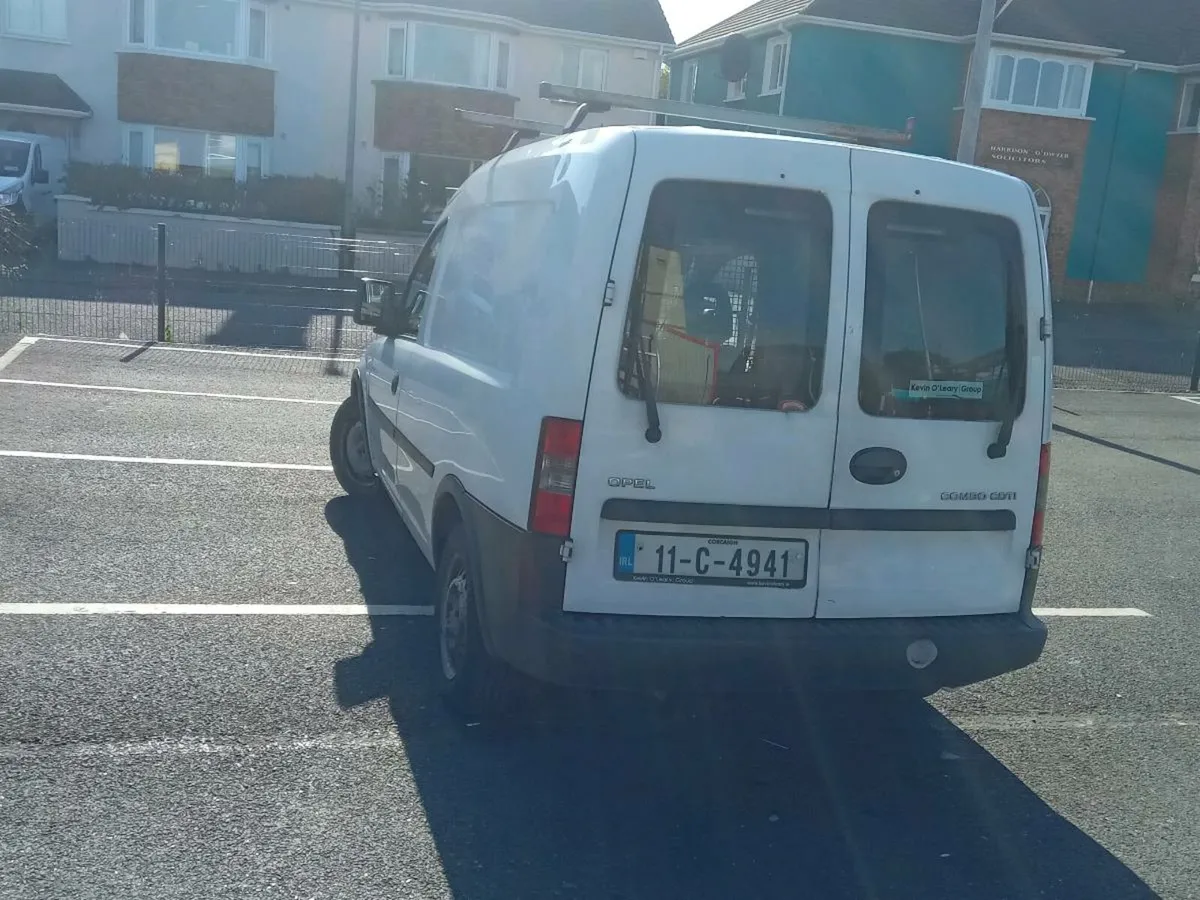 Van - Image 2