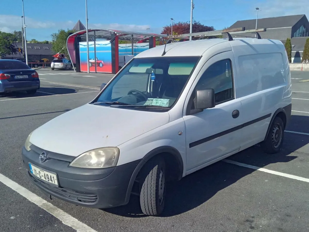 Van - Image 4