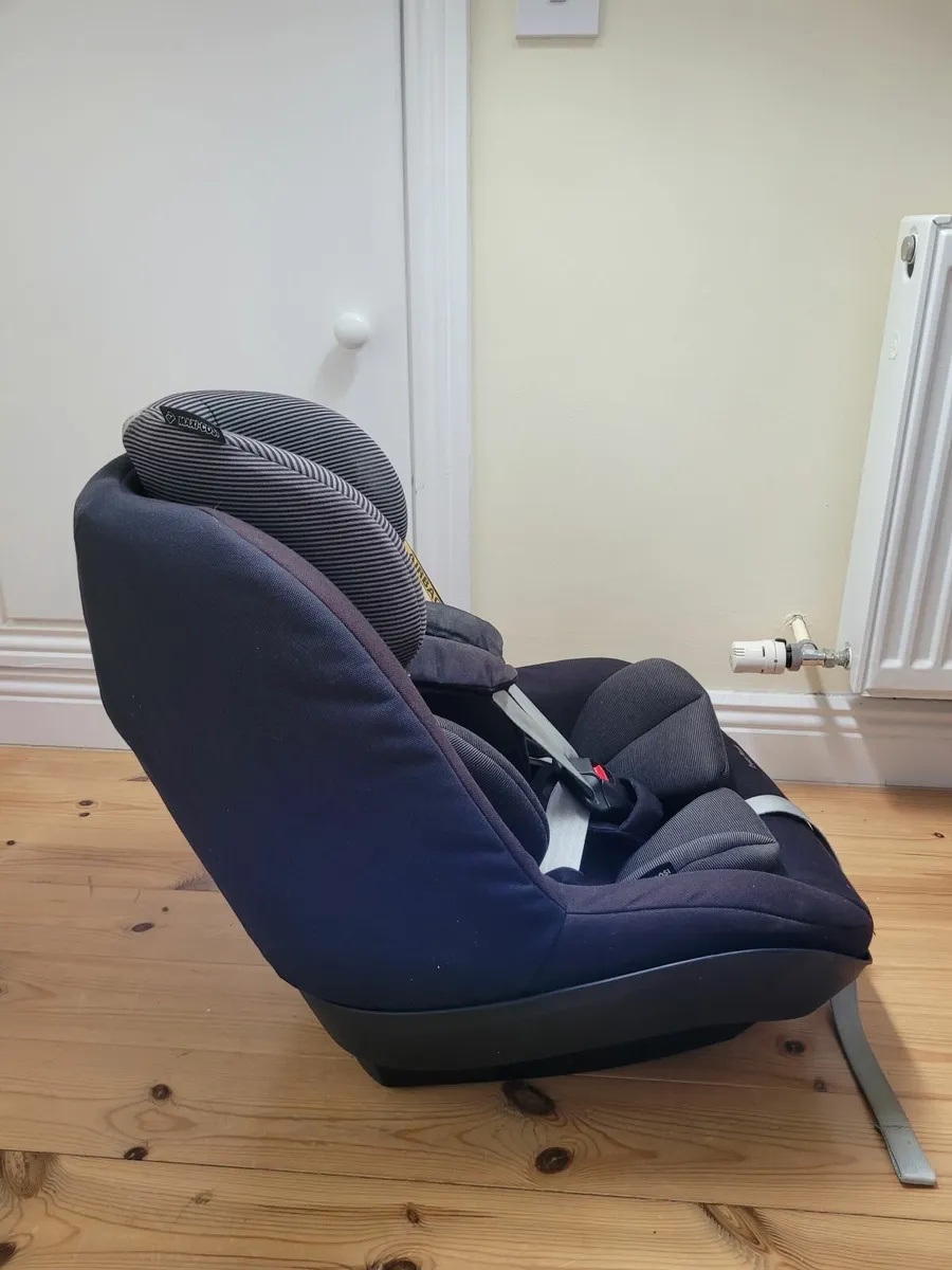 Maxi Cosi 2way Pearl Car Seat - Image 3