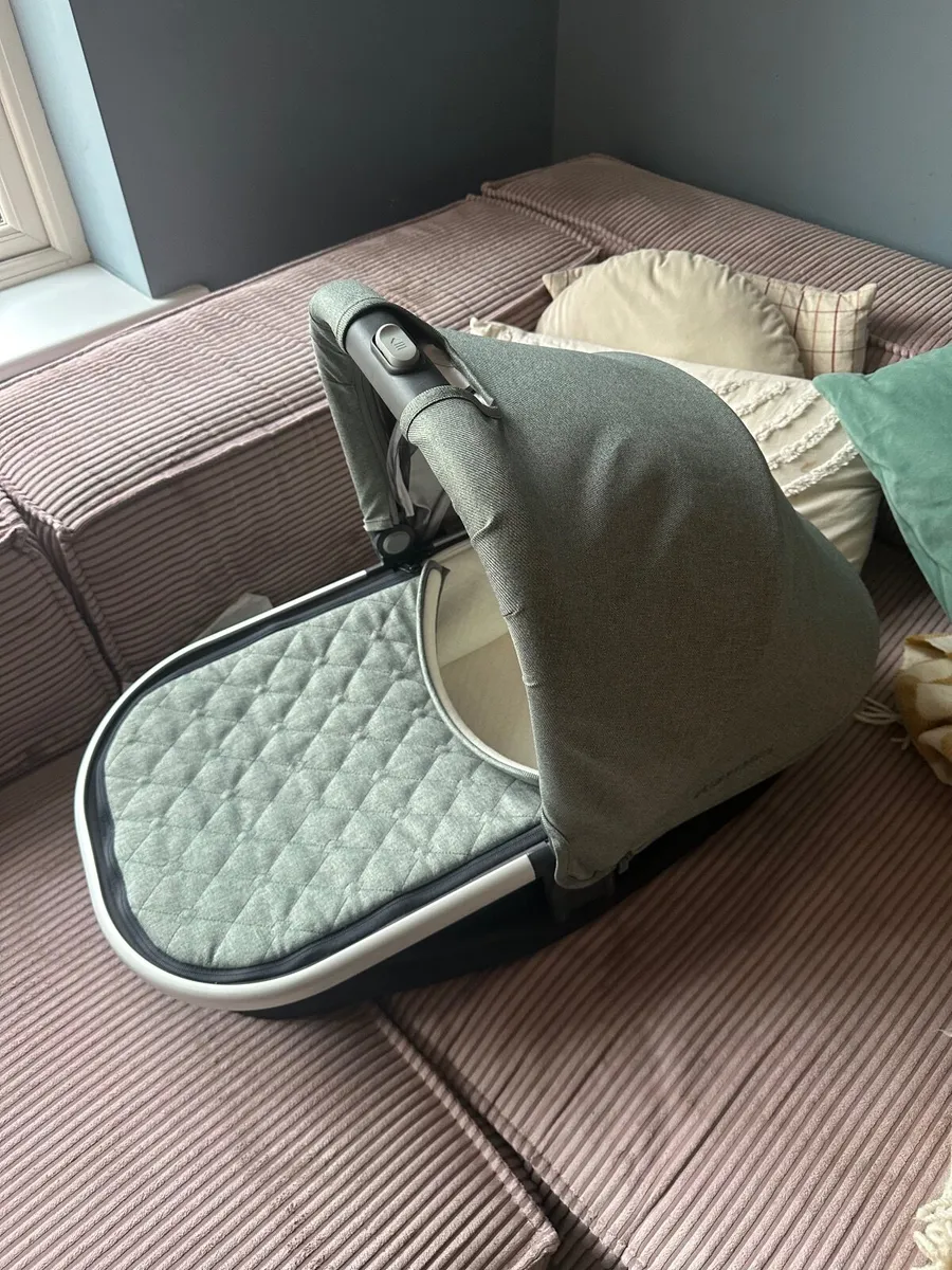 UPPAbaby Bassinet Green Melange (Emmett) - Image 4