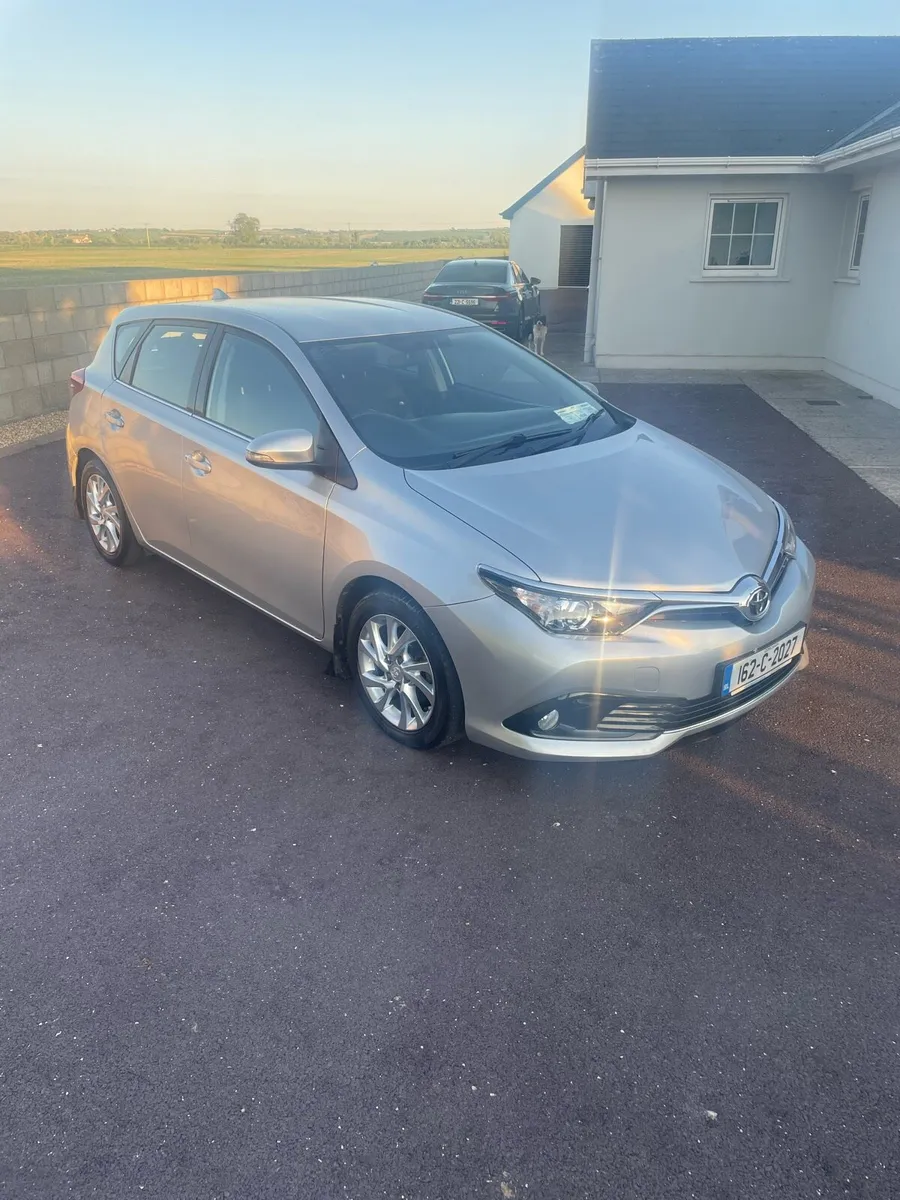 Car - Image 3