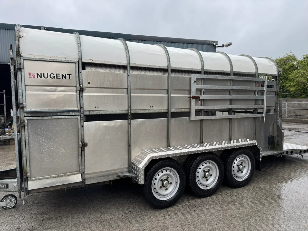 Nugent livestock trailer - Image 3