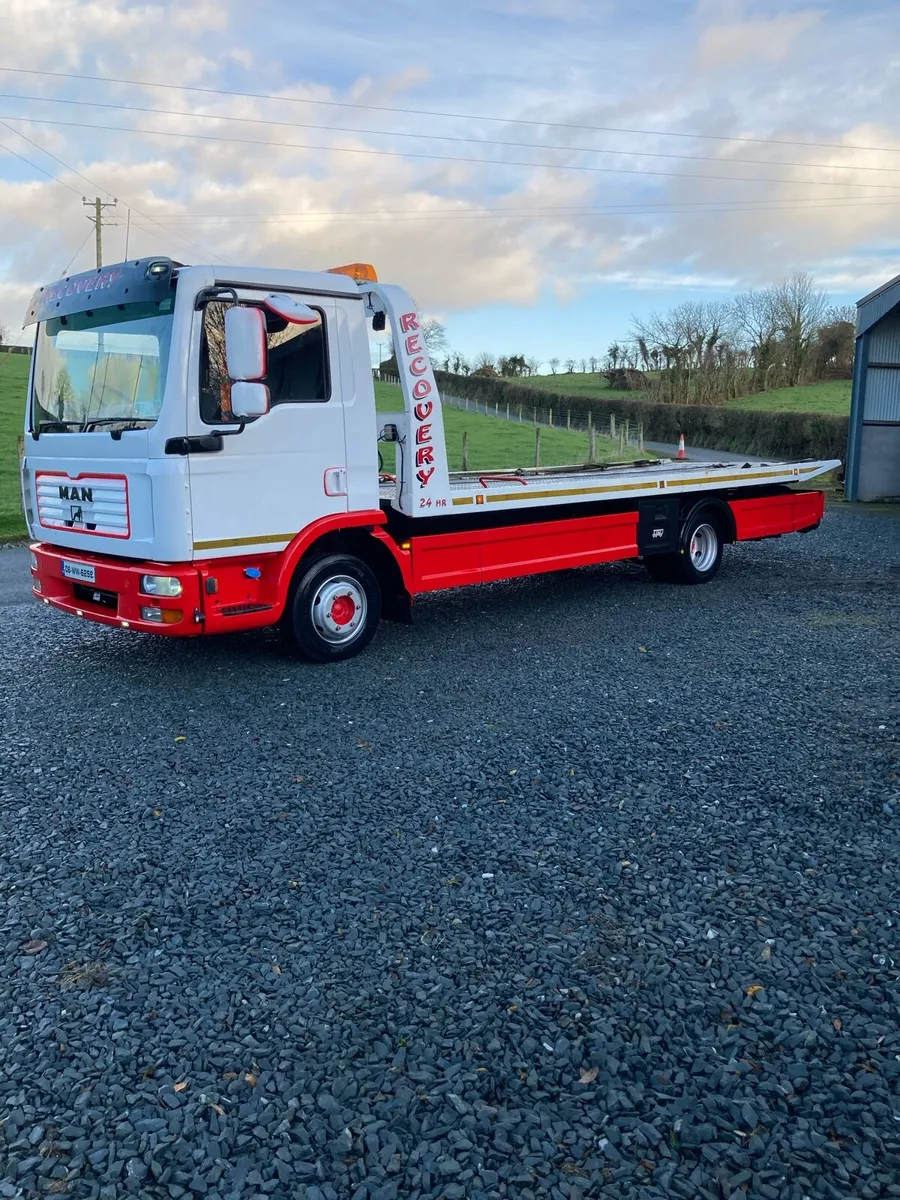06 man 180, tilt and slide, spec lift … - Image 2