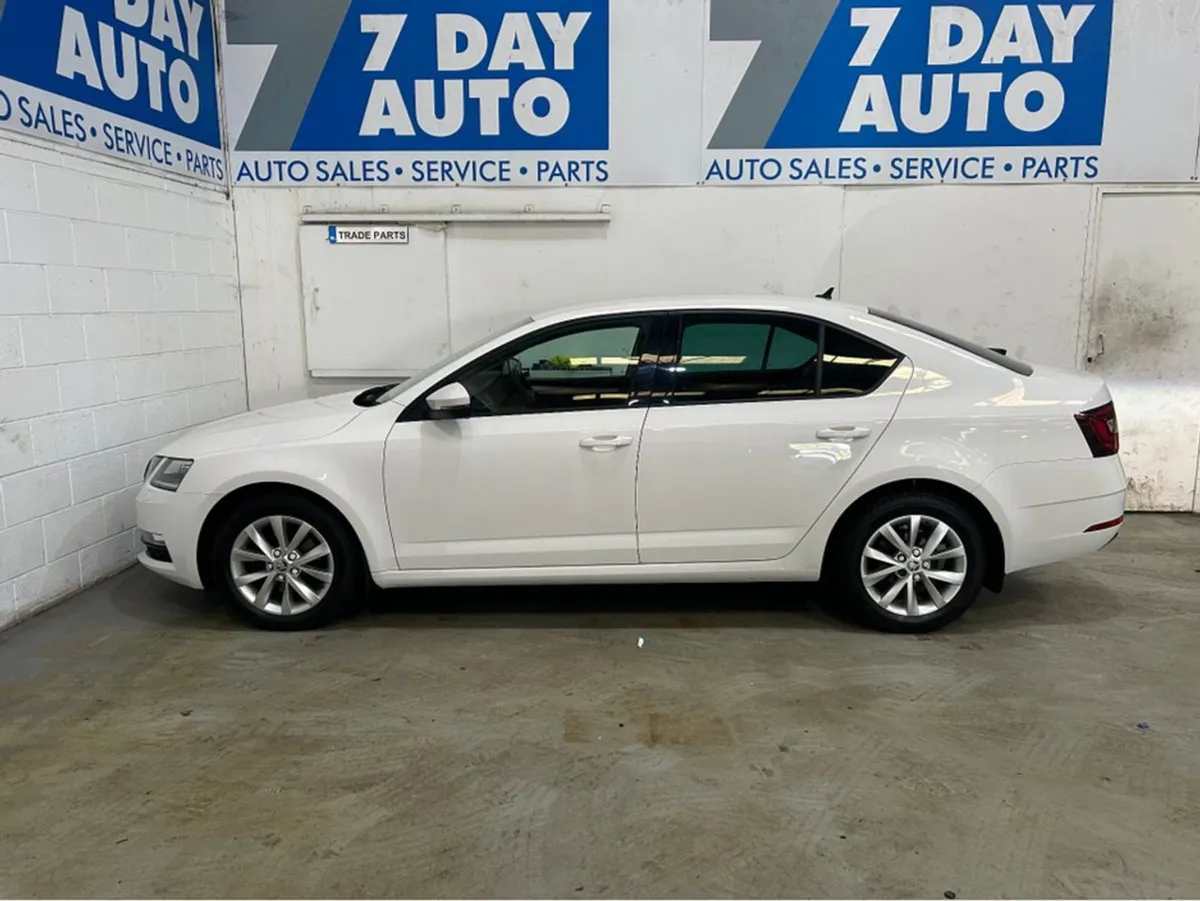 Skoda Octavia SOL 1.0 TSI 115HP 4DR - Image 4