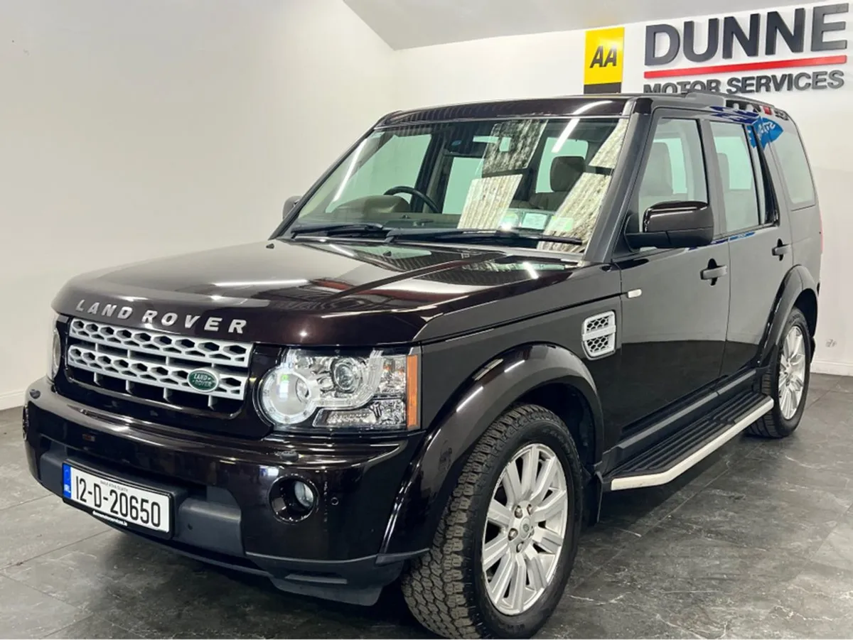 Land Rover Discovery Sunroof 4 3.0 V6 HSE 4DR Aut - Image 4