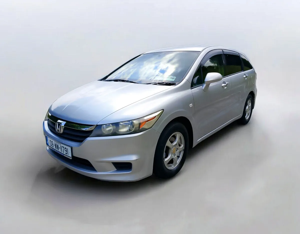 Honda Stream Auto Reverse Cam NCTED 7 seater - Image 3