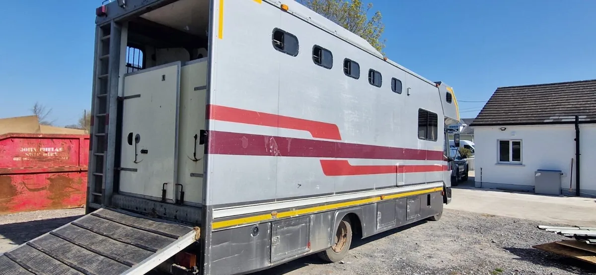 Horse lorry - Image 2