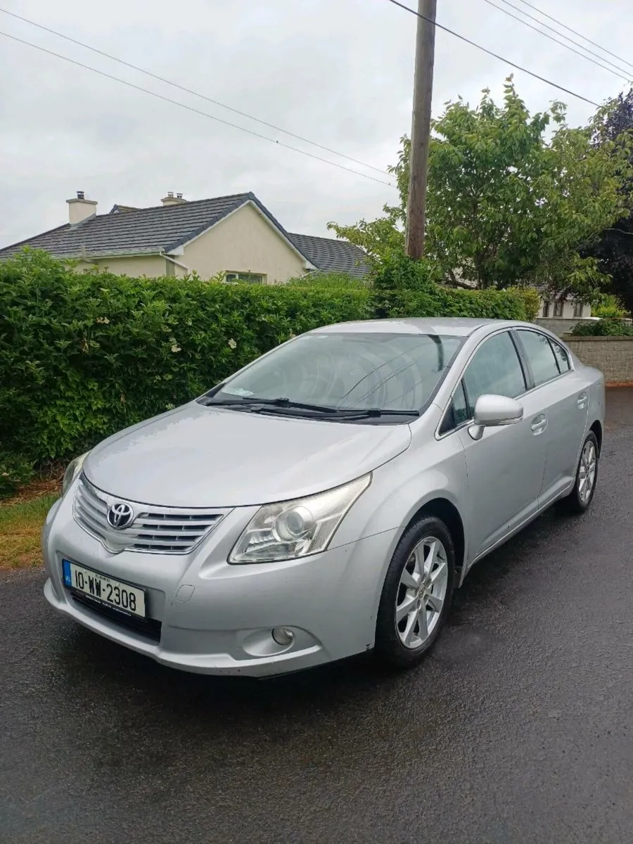 TOYOTA AVENSIS 2010 ONLY 190KM 2.0 DIESEL - Image 1