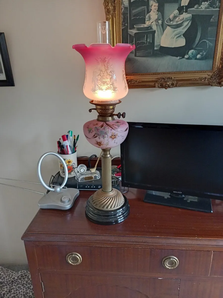 Old oil lamp - Image 4