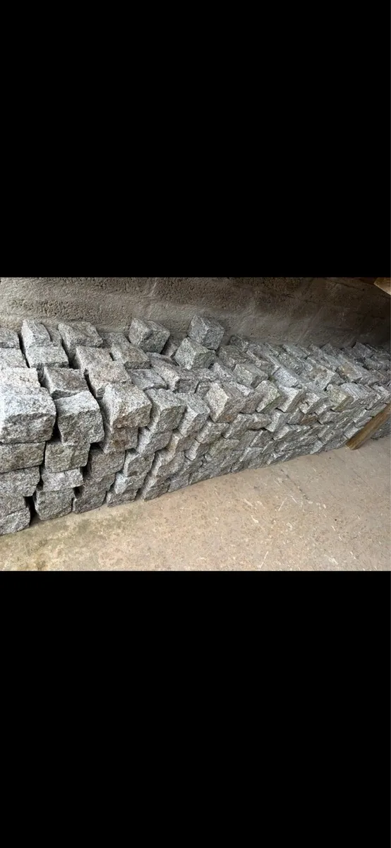 Granite Cobbles - Image 1