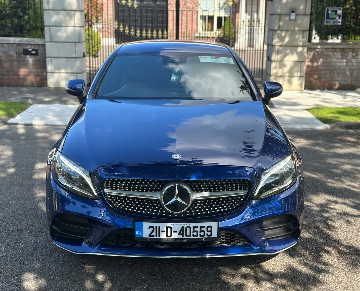 Mercedes-Benz C200 AMG Line Premium Edition - Image 2