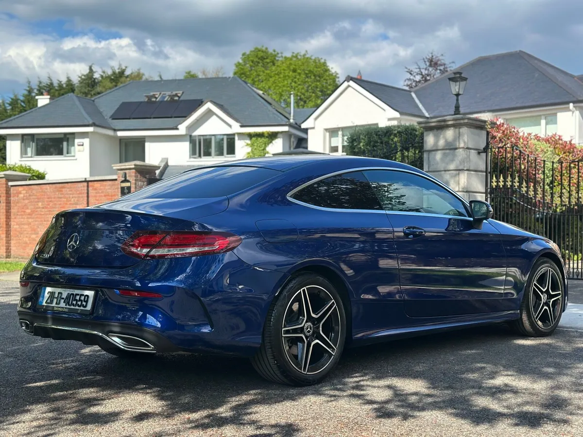 Mercedes-Benz C200 AMG Line Premium Edition - Image 4