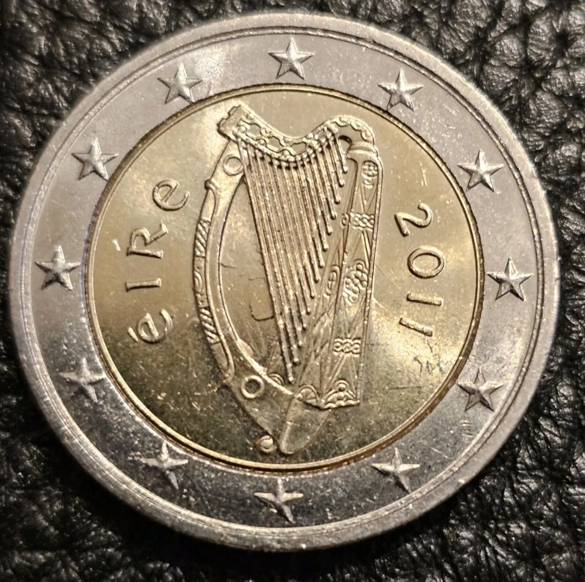 2011 irish 2 euro error coin - Image 1