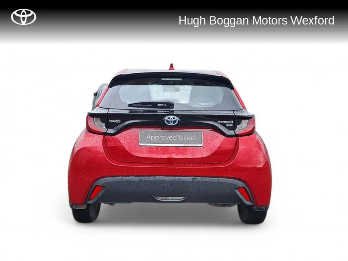 Toyota Yaris Hybrid Luna - Image 4