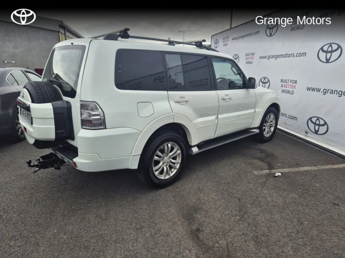 Mitsubishi Pajero 3.2 DID LWB Commercial 5DR - Image 2