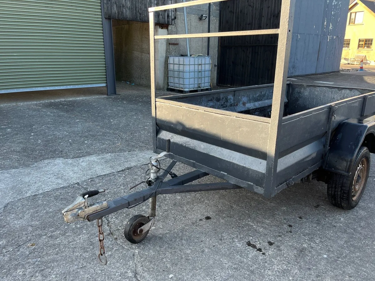Trailer - Image 2
