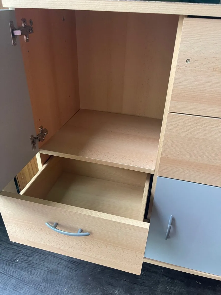 Storage cabinet - Image 2