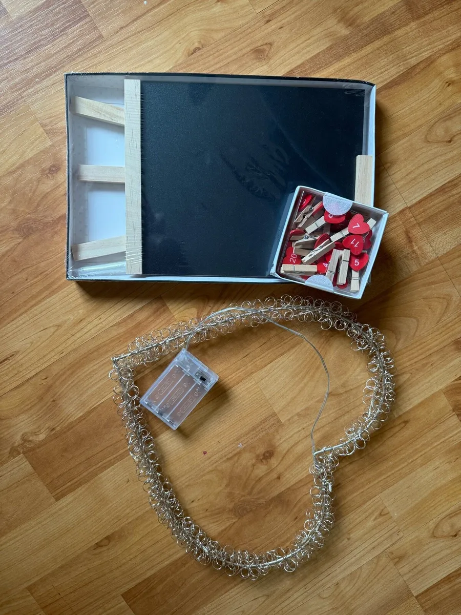 Wedding accessories - Image 1