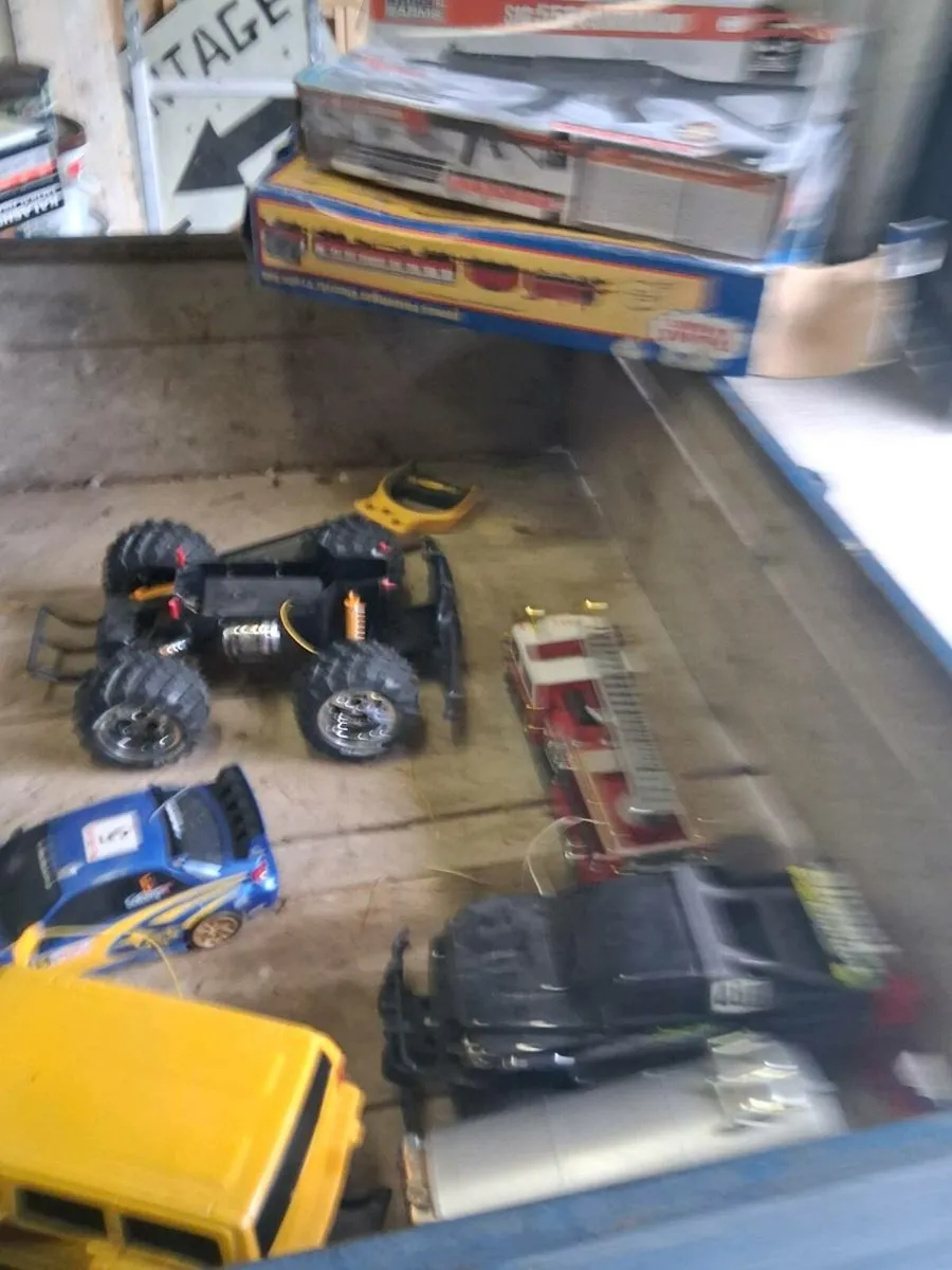 Toys - Image 3