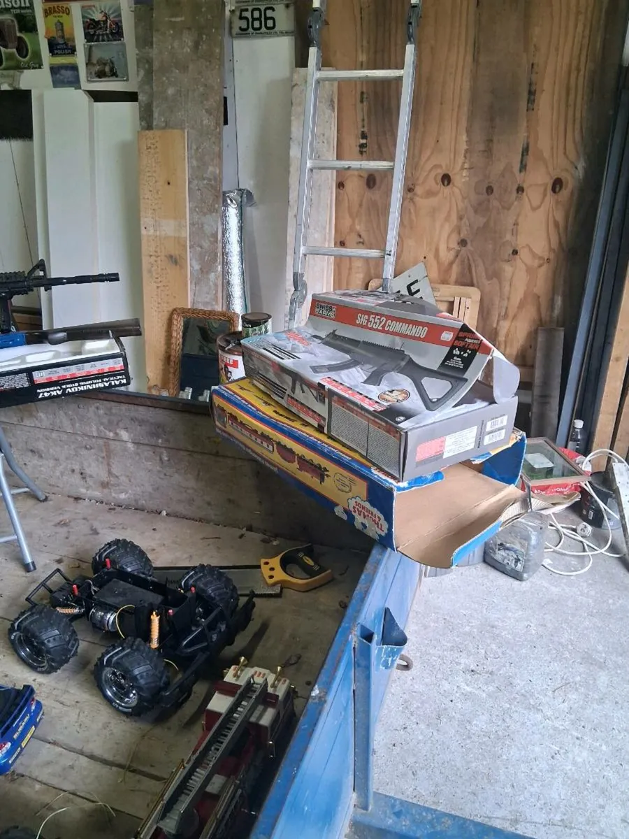 Toys - Image 4