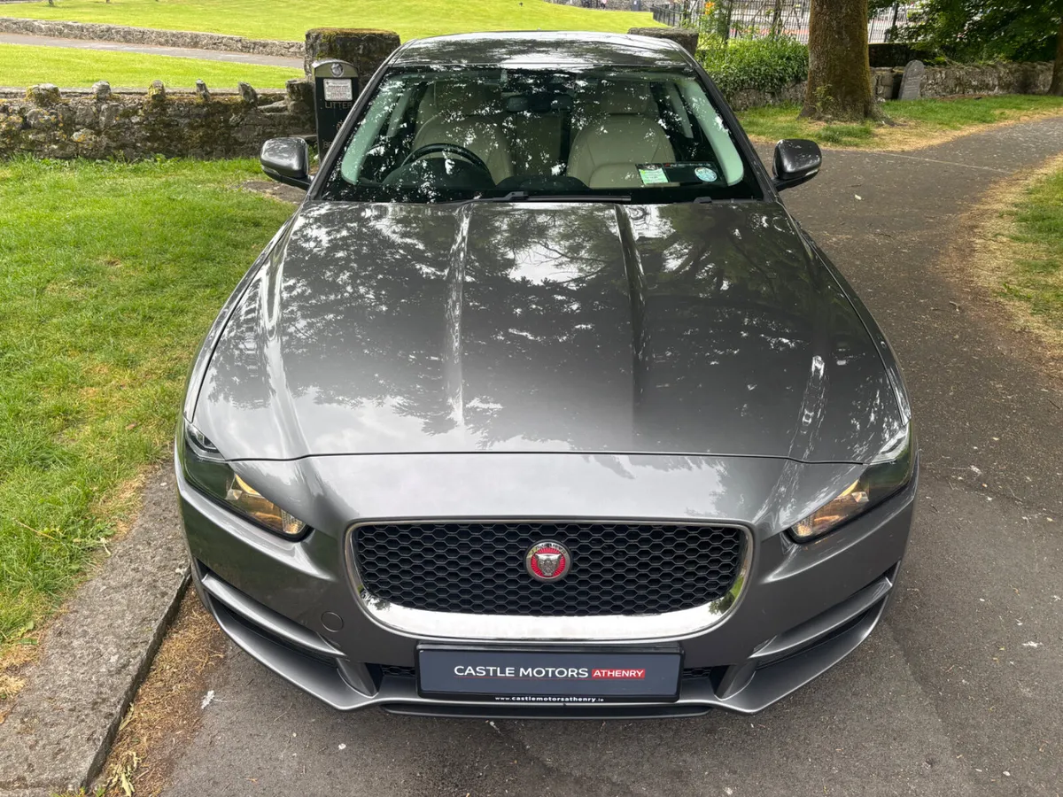 Jaguar XE 2017 great spec with very low mileage - Image 4